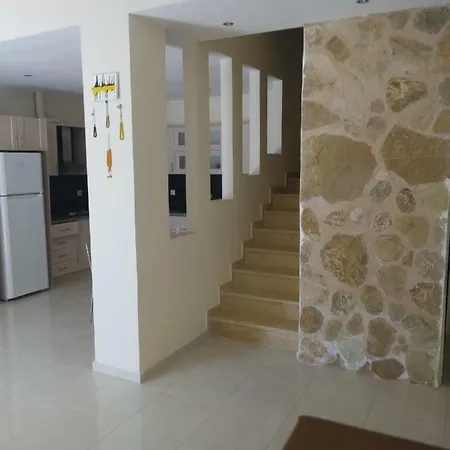 Patilas Villas Kate * Ρατζακλί